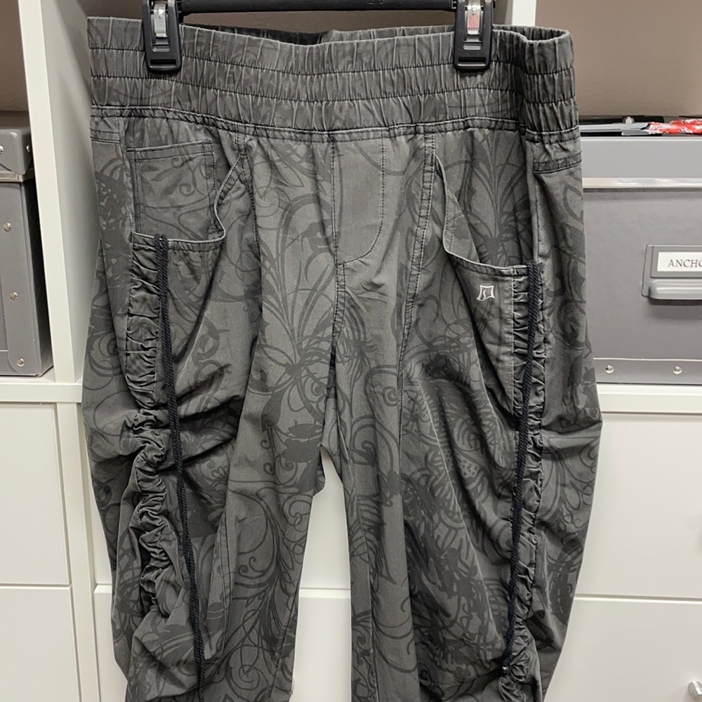 SkirtSports Sanitas pants